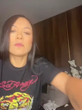 Snapshot of Tiffanyy_Lam chatting on 02/27/26, 10:20 Tiffanyy Lam online show from 02/27/26, 10:20