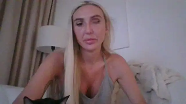 kinkykara25 online show from 03/07/26, 04:56