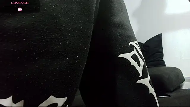 Tessarion Black online show from 04/08/26, 06:26