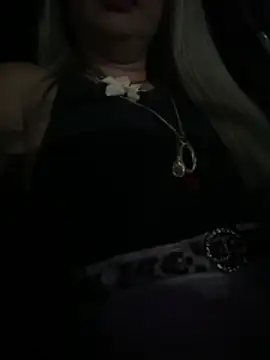 Nanda loiragostosa online show from 03/26/26, 10:51