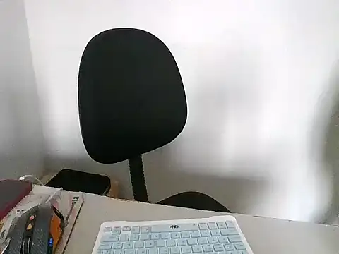 Snapshot of sra_super_tesao chatting on 02/27/26, 11:54 sra super tesao online show from 02/27/26, 11:54