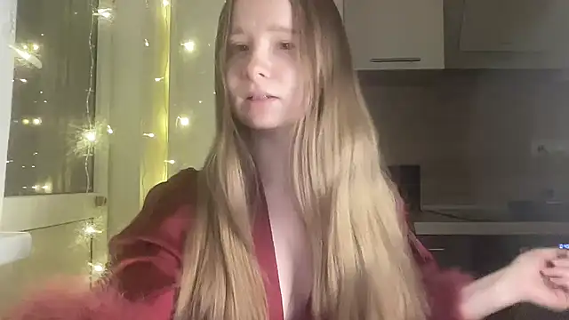 cutefoxieee online show from 04/14/26, 09:31
