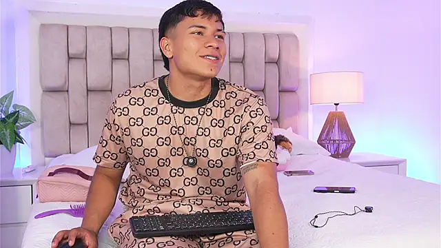 jordan thompson online show from 04/08/26, 01:18