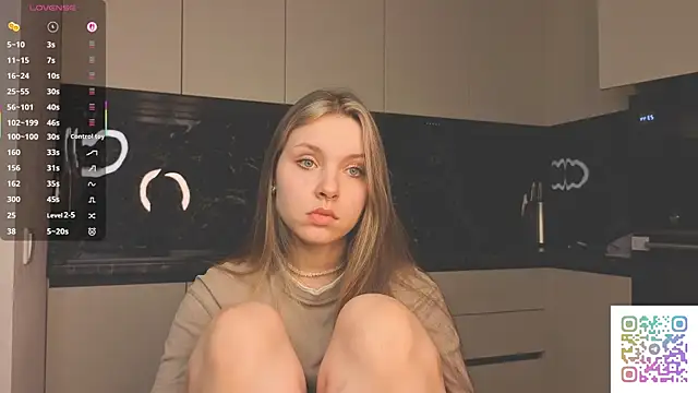 HinaVibe online show from 03/31/26, 04:42