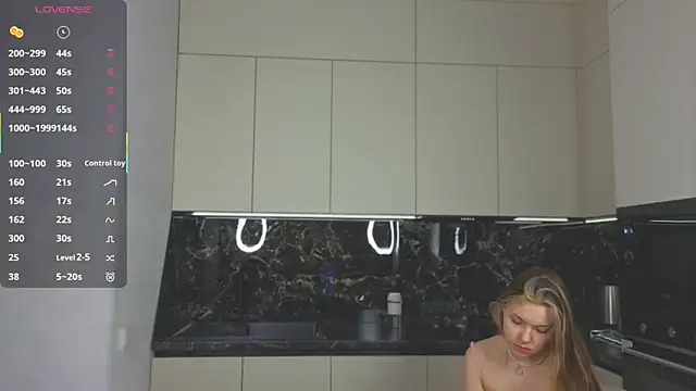 HinaVibe online show from 03/10/26, 03:16