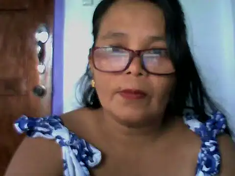 Flowerblossom123 online show from 05/11/26, 08:05