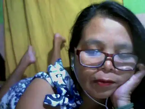 Flowerblossom123 online show from 05/11/26, 02:56