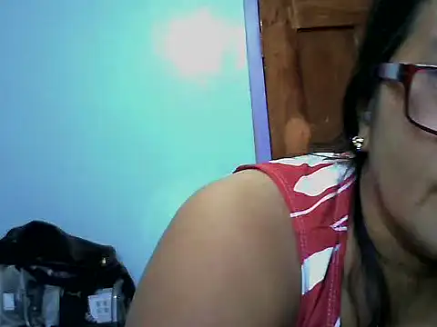 Flowerblossom123 online show from 04/03/26, 05:58