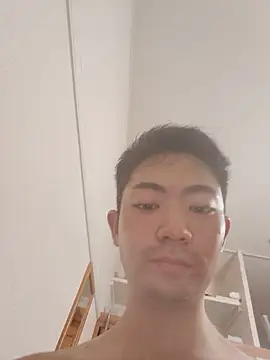 Snapshot of Yuuta_2 chatting on 07/21/26, 03:41 Yuuta 2 online show from 07/21/26, 03:41
