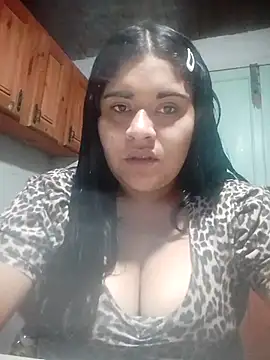 Snapshot of Orianamzn21 chatting on 03/14/26, 01:44 Orianamzn21 online show from 03/14/26, 01:44