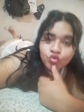 Snapshot of Orianamzn21 chatting on 03/15/26, 07:37 Orianamzn21 online show from 03/15/26, 07:37