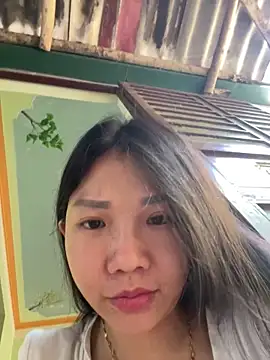 Miumieu2 online show from 04/12/26, 09:23