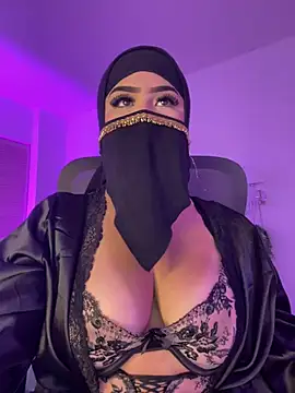 Yasmin cute online show from 07/23/26, 01:52