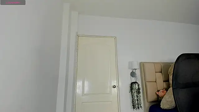 Yasmin cute online show from 05/19/26, 08:38