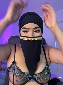 Yasmin cute online show from 07/15/26, 02:02