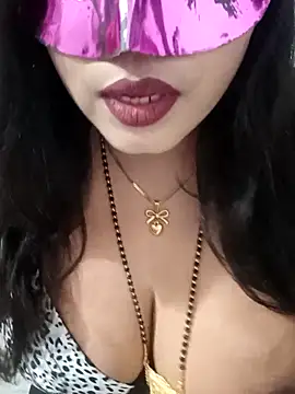 Snapshot of your-charu chatting on 03/01/26, 06:41 your-charu online show from 03/01/26, 06:41