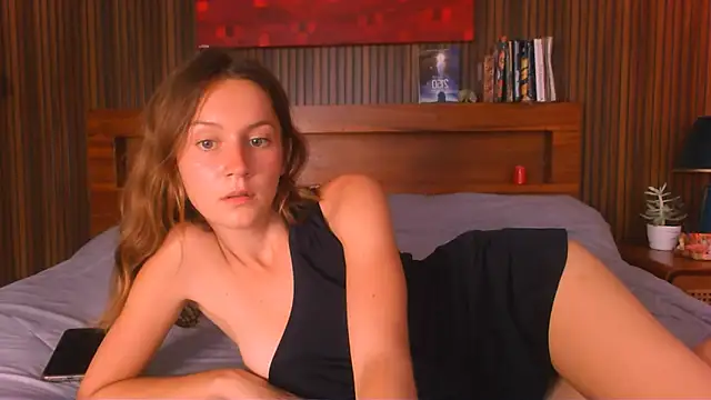 Maha Lakshmi online show from 04/14/26, 05:23