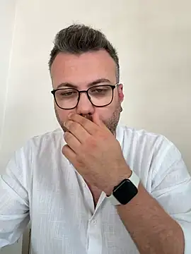 Snapshot of berkay977 chatting on 07/01/26, 01:11 berkay977 online show from 07/01/26, 01:11