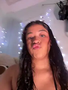 Snapshot of _RouseXLove chatting on 02/25/26, 02:06 RouseXLove online show from 02/25/26, 02:06