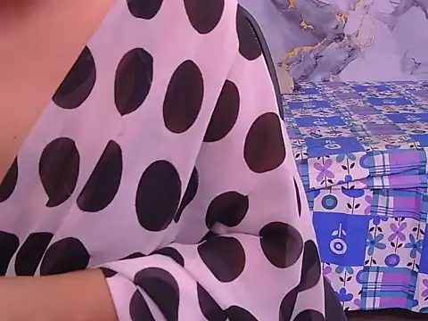 Aayesha-queen online show from 05/12/26, 03:47