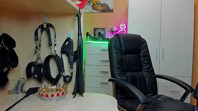 KristiTopxx online show from 10/07/25, 06:31