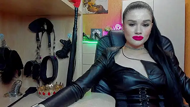 Snapshot of KristiTopxx chatting on 06/15/26, 07:24 KristiTopxx online show from 06/15/26, 07:24