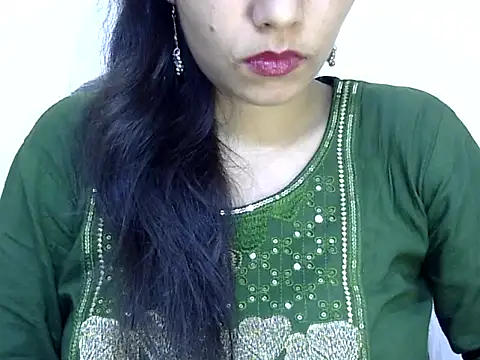 Neha Sharma2 online show from 04/08/26, 08:27