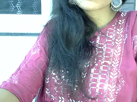 Neha Sharma2 online show from 05/25/26, 12:59