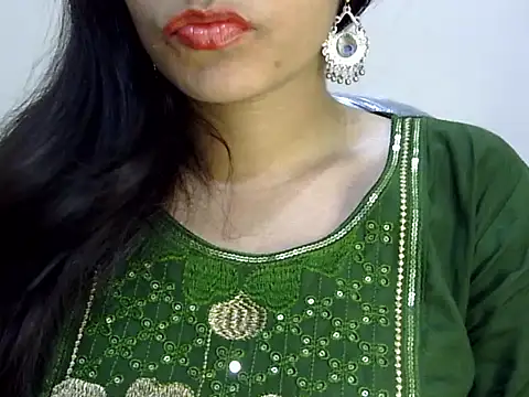 Neha Sharma2 online show from 04/11/26, 01:37