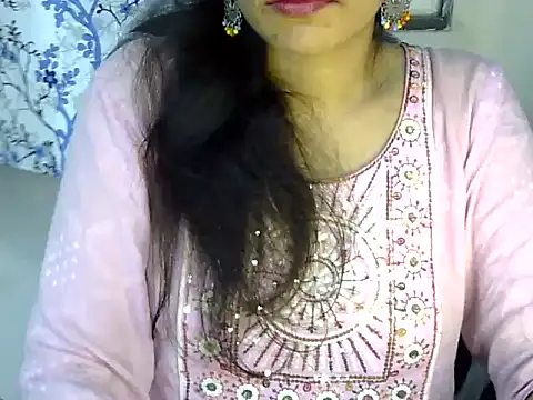 Neha Sharma2 online show from 07/01/26, 01:44