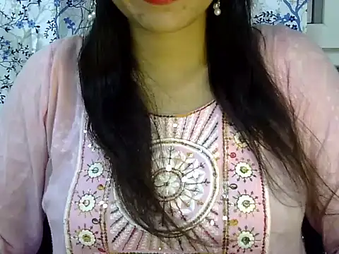 Neha Sharma2 online show from 06/18/26, 01:16