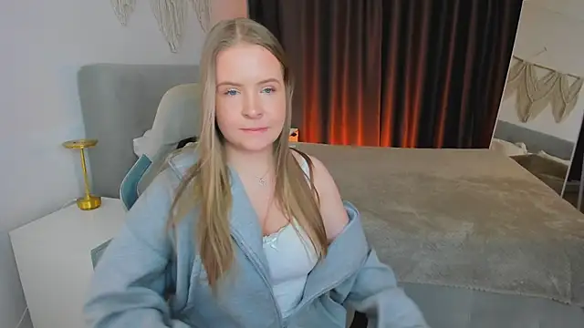 Arya Thomas online show from 03/26/26, 04:27