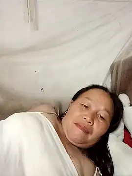 heesuu11 online show from 03/29/26, 12:40