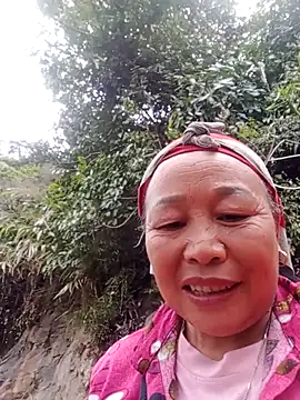 Snapshot of heesuu11 chatting on 02/24/26, 10:38 heesuu11 online show from 02/24/26, 10:38