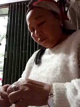 heesuu11 online show from 04/02/26, 10:55