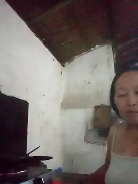 heesuu11 online show from 04/13/26, 12:53