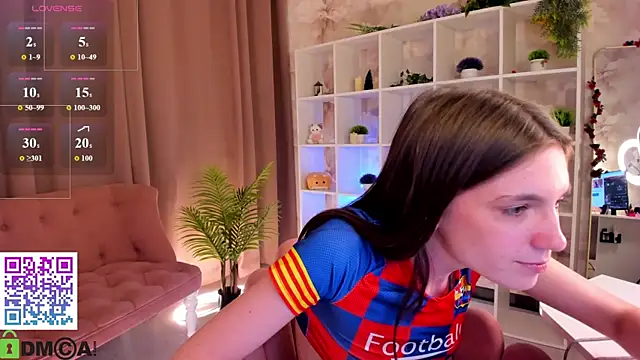 Snapshot of Ella_Fex chatting on 07/11/26, 10:26 Ella Fex online show from 07/11/26, 10:26
