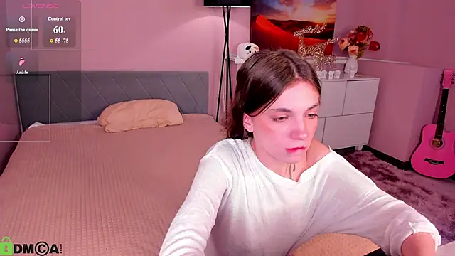 Snapshot of Ella_Fex chatting on 07/17/26, 03:48 Ella Fex online show from 07/17/26, 03:48