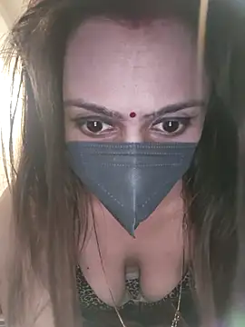 ChocoLustGirl online show from 04/03/26, 07:31