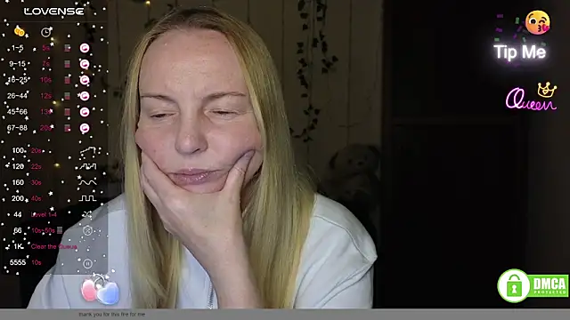 Snapshot of Bella_soulmate chatting on 06/02/26, 11:32 Bella soulmate online show from 06/02/26, 11:32