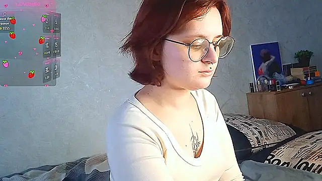 LouiseDew online show from 03/03/26, 02:29