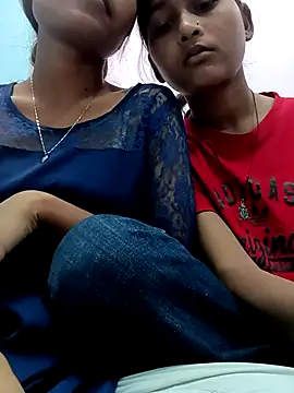 Snapshot of Karishma_88 chatting on 02/24/26, 06:25 Karishma 88 online show from 02/24/26, 06:25