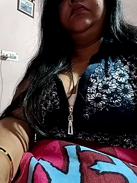 Moonae online show from 02/25/26, 03:01