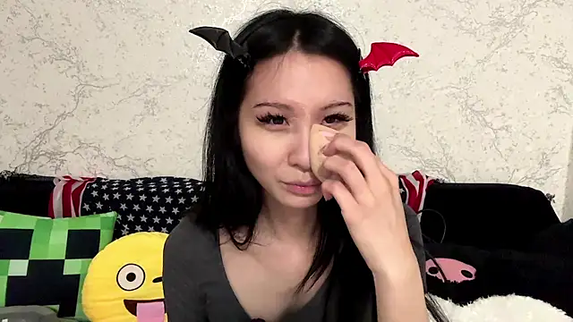 Snapshot of kishagrayone chatting on 05/07/26, 01:03 kishagrayone online show from 05/07/26, 01:03