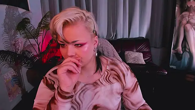 HwasaMoore online show from 02/28/26, 01:44