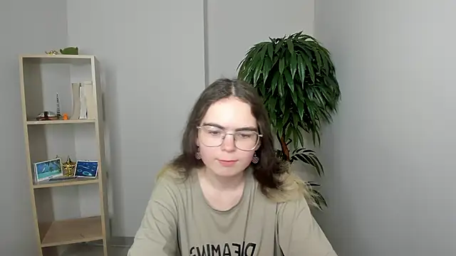 Snapshot of MyrlZangger chatting on 02/27/26, 09:53 MyrlZangger online show from 02/27/26, 09:53