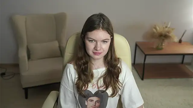 Snapshot of BrennaReul chatting on 02/25/26, 02:06 BrennaReul online show from 02/25/26, 02:06