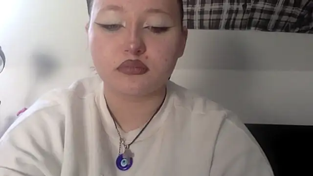 Snapshot of AriaWet chatting on 03/13/26, 09:25 AriaWet online show from 03/13/26, 09:25