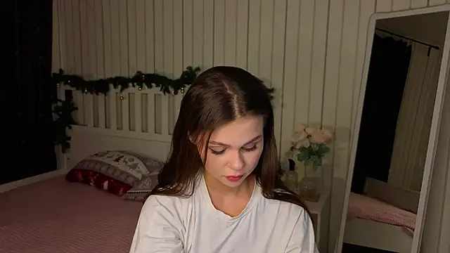 EarthaLevra online show from 03/12/26, 08:13