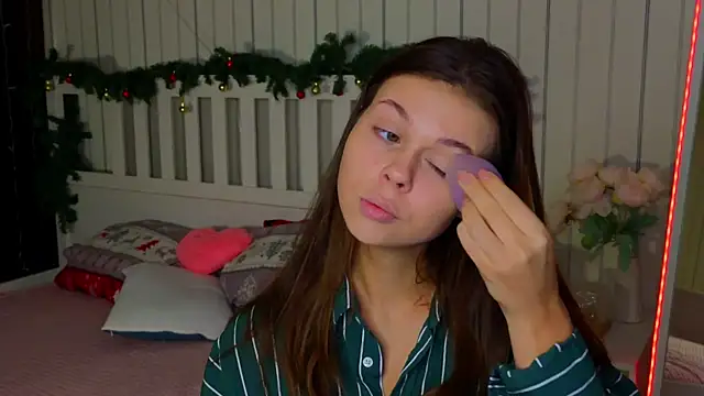 EarthaLevra online show from 03/08/26, 09:07